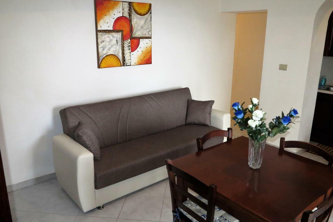Yellowhouse Apartment Cala Gonone Exterior photo